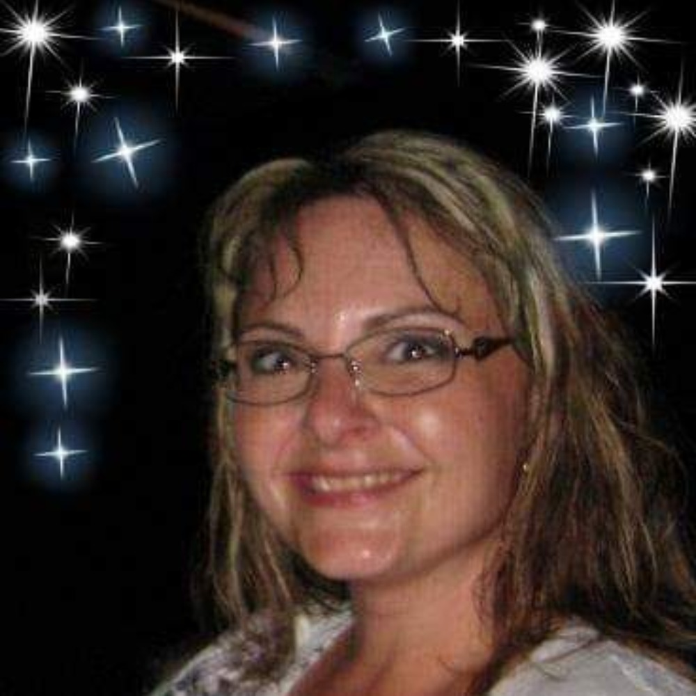 Meet your Posher, Alicia